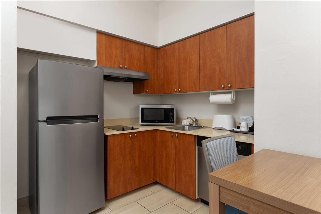 Hawthorn Extended Stay by Wyndham Naples - photo 15