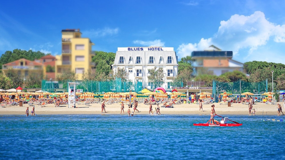 Hotel Blues - carbon neutral hotel in Cervia