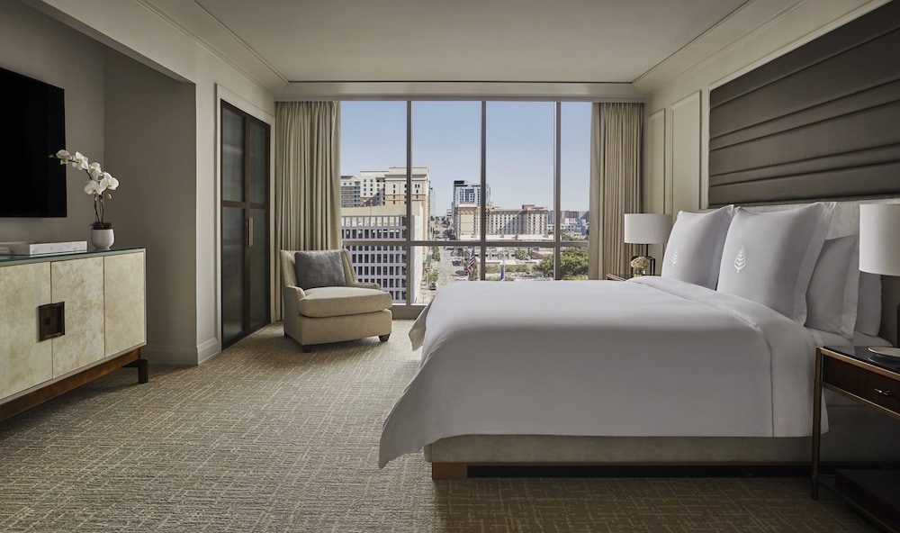 Four Seasons Hotel Austin - photo 21