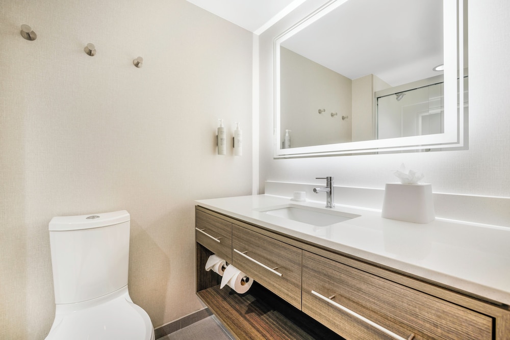 Home2 Suites by Hilton Madison East - photo 16