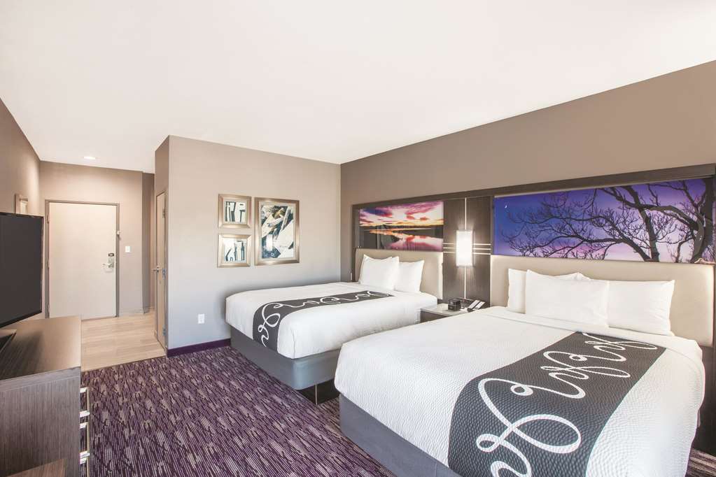 La Quinta Inn & Suites by Wyndham Kingsville - photo 18