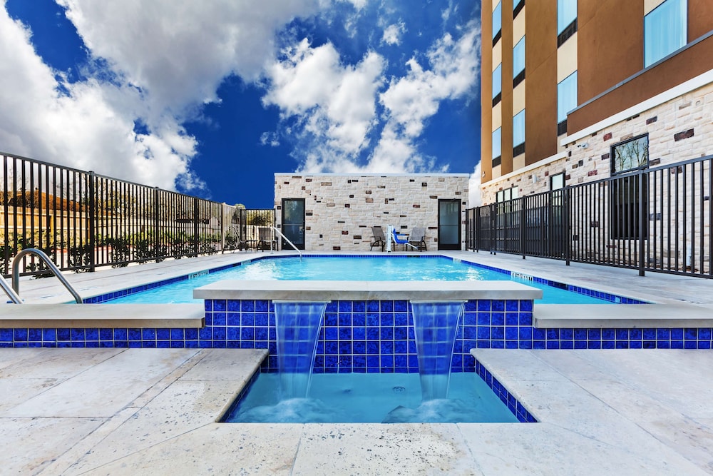 Hampton Inn & Suites Houston Atascocita - photo 63