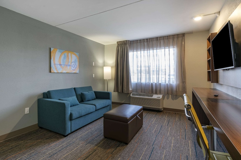MainStay Suites Lexington I 75 - photo 23