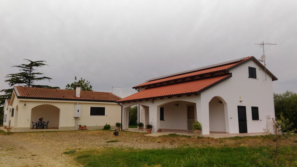 Casavacanze BioMele — hotel in Policoro