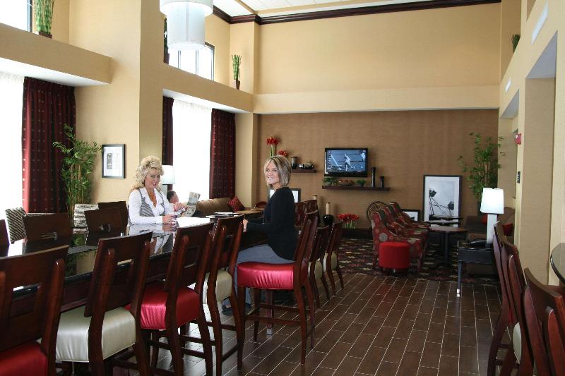 Hampton Inn & Suites Millington - photo 132