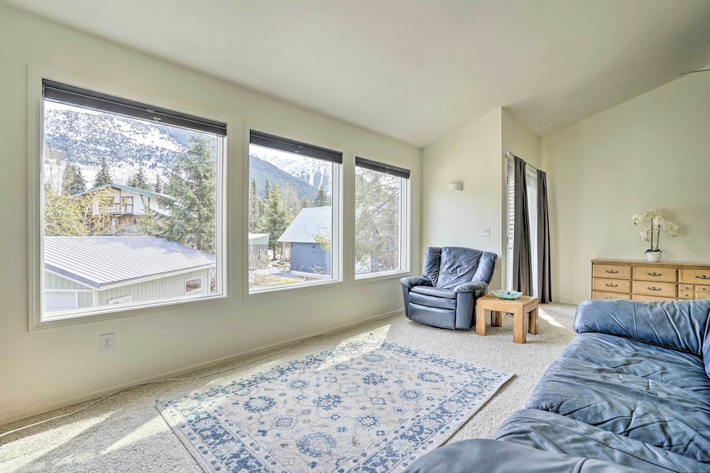 Cabin with Hot Tub And Views 1 Mile To Alyeska Resort - photo 7