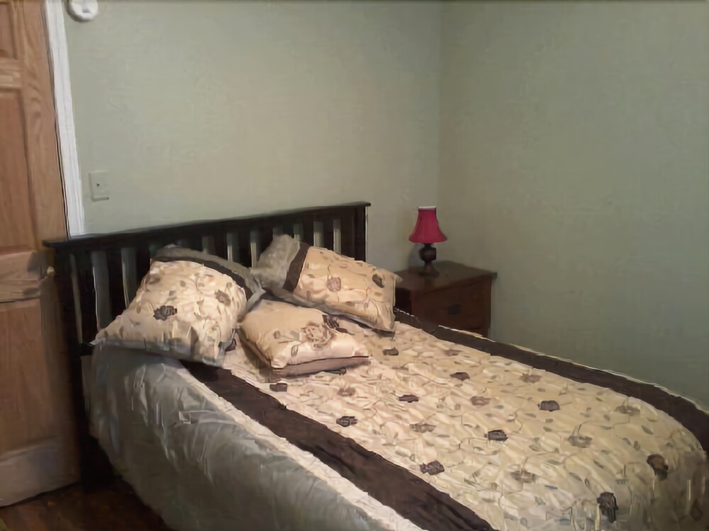 HolmeSuites Extended Stay - photo 6