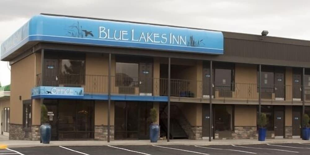 Blue Lakes Inn & Extended Stay - photo 13