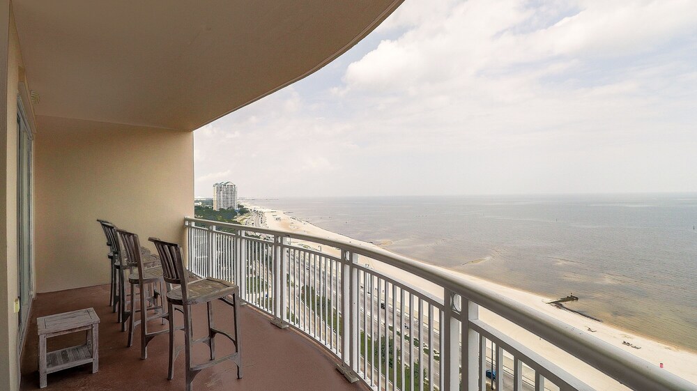 Legacy Towers Legacy II 305 in Gulfport, United States