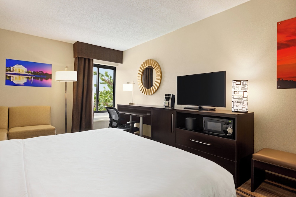 Holiday Inn Washington Dulles International Airport by IHG - photo 14