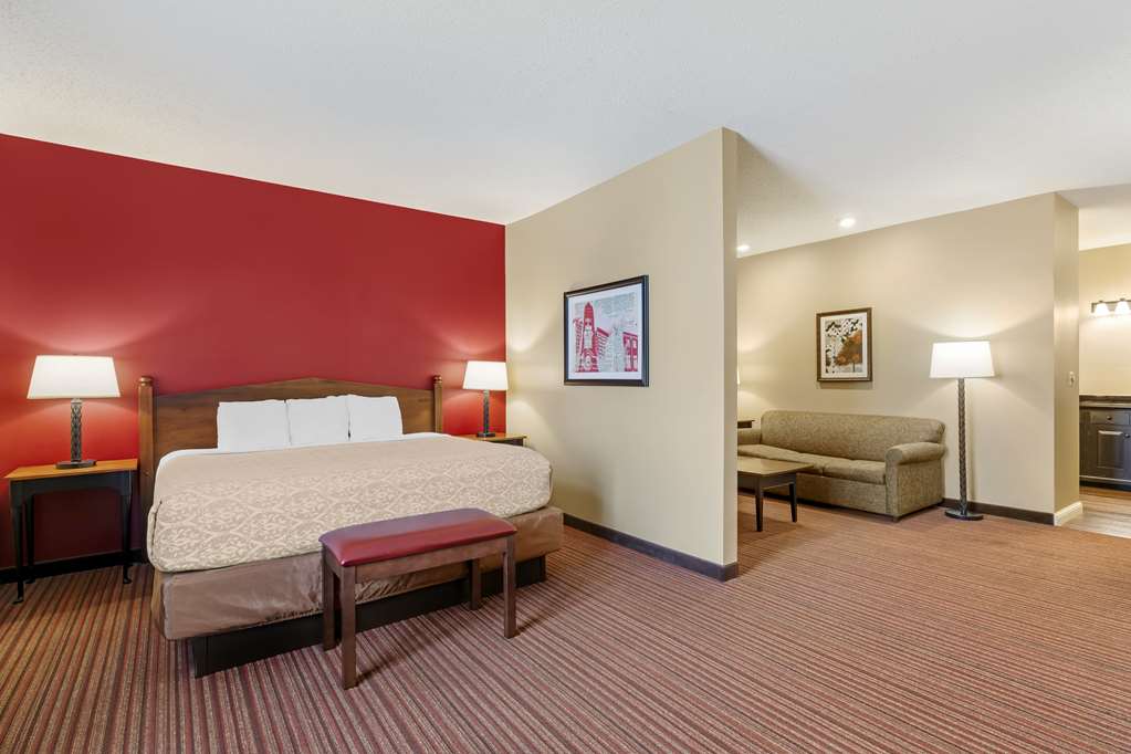 Best Western Plus Dutch Haus Inn and Suites - photo 3