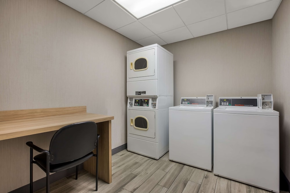 Hampton Inn Linden - photo 26
