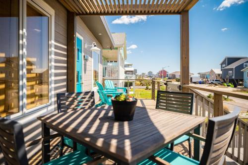 Conch West by Oak Island Accommodations - photo 24