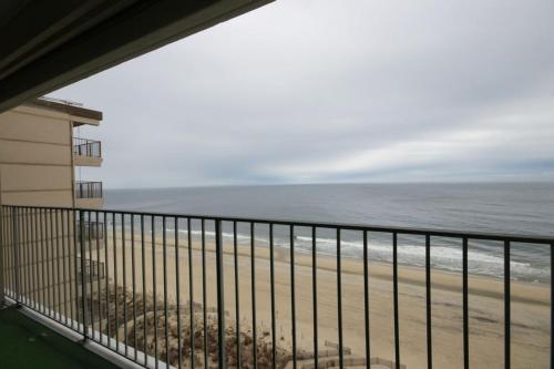 English Towers 506 2 Br condo by RedAwning - photo 8