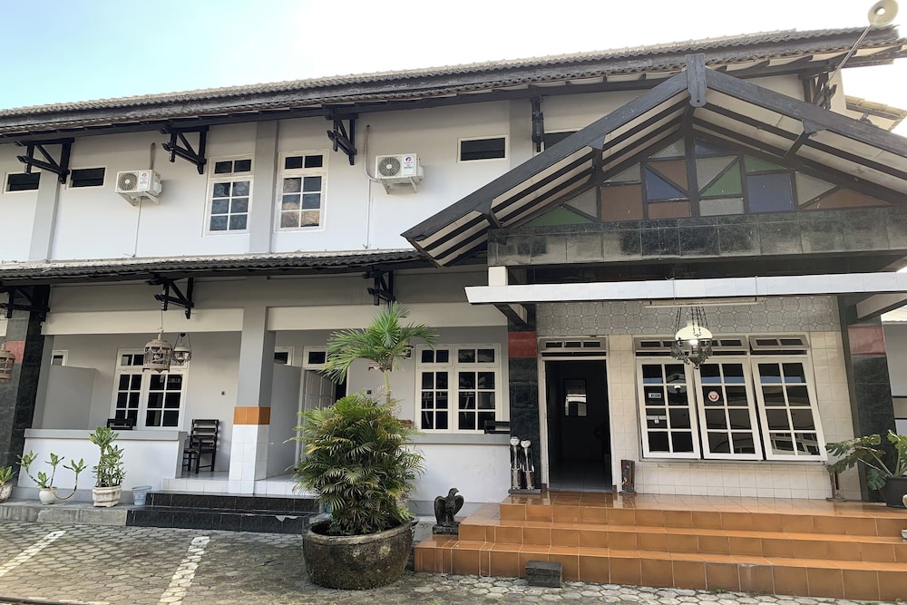 Hotel Merak Indah in Klaten, Indonesia