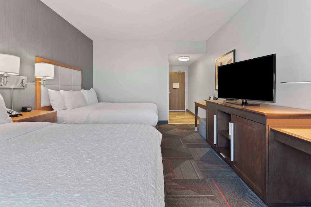 Hampton Inn & Suites Columbus Scioto Downs - photo 17