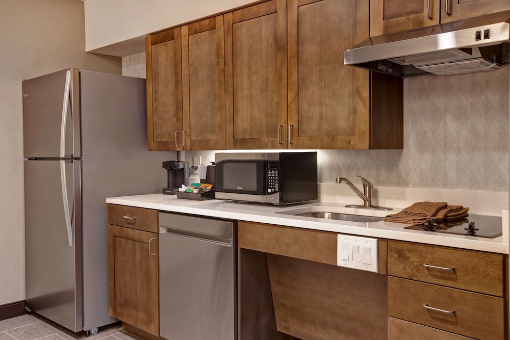 Homewood Suites by Hilton Summerville - photo 16
