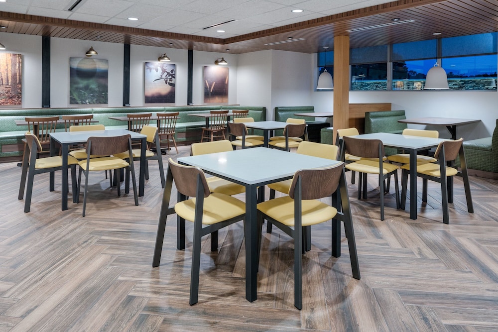 Fairfield by Marriott Inn & Suites Albertville - photo 19