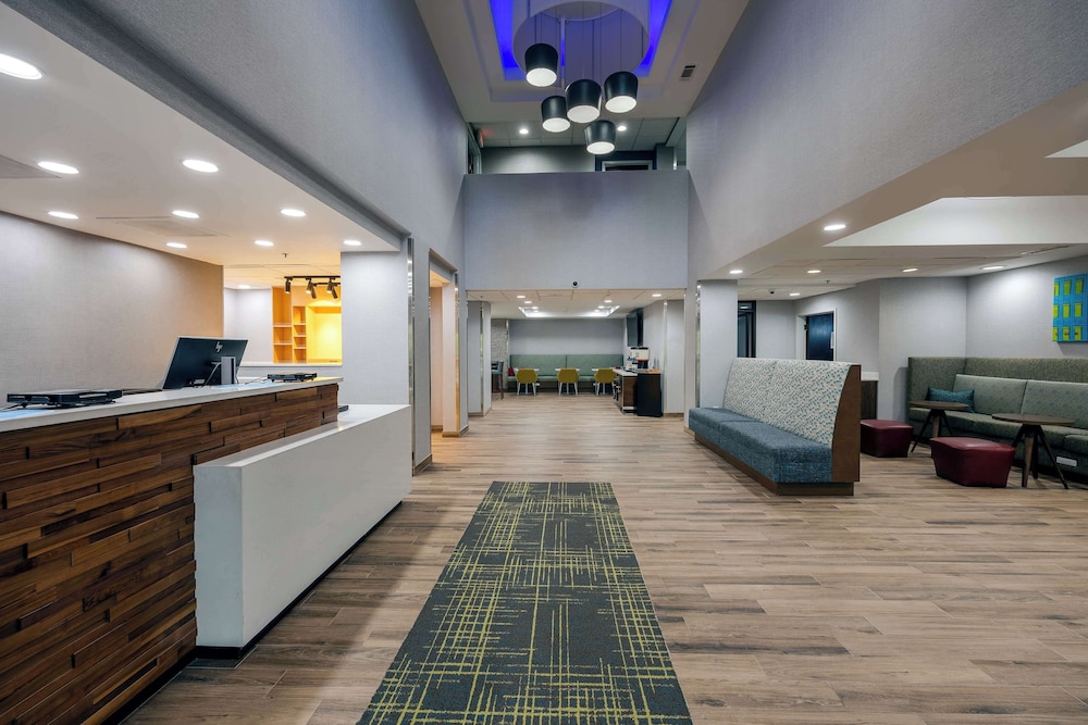 Hampton Inn & Suites Alpharetta Roswell - photo 8