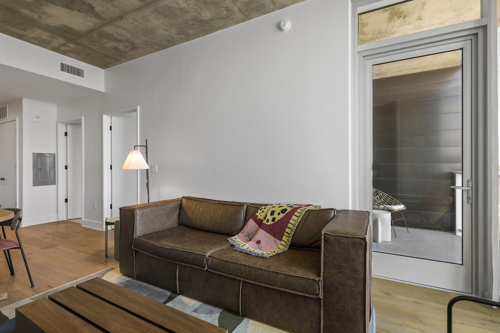 Austin Condo Hotel - photo 436