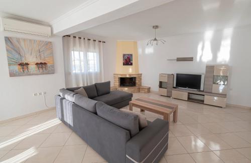 Elli Lux Home by RentalsPro Nea Flogita Halkidiki — 4-Star Luxury Hotel in Nea Flogita, Greece
