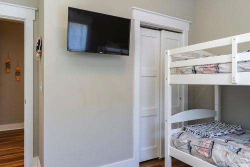 Waterway Haven by Oak Island Accommodations - photo 27