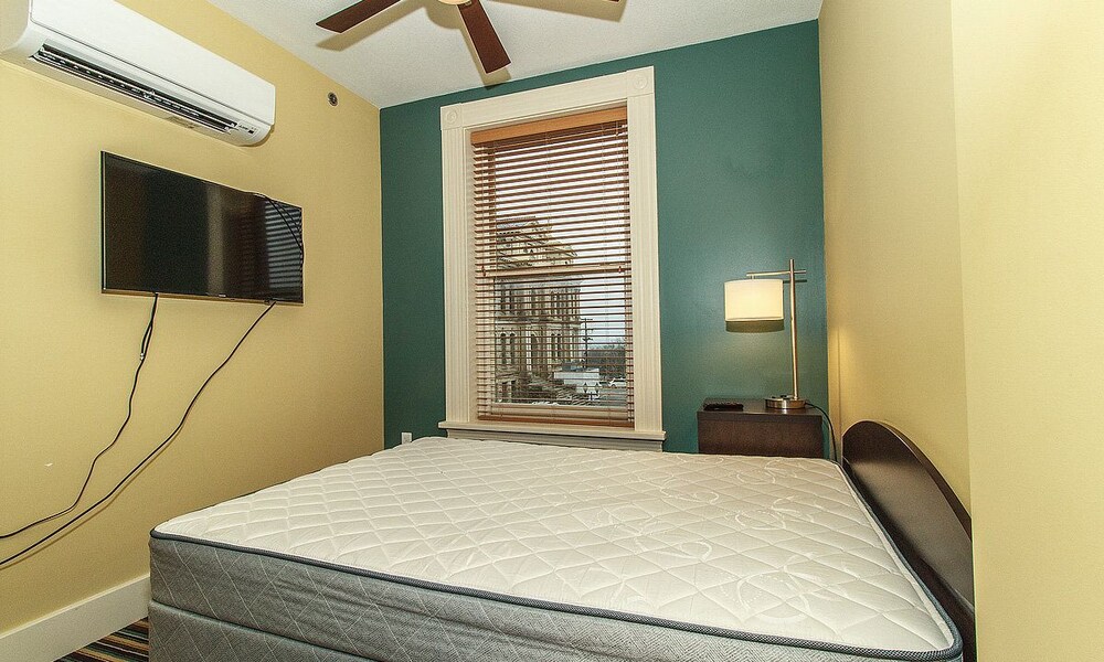 Clarendon Extended Stay Hotel - photo 4
