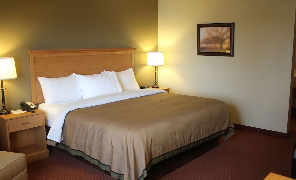 AmeriVu Inn & Suites Waconia - photo 8