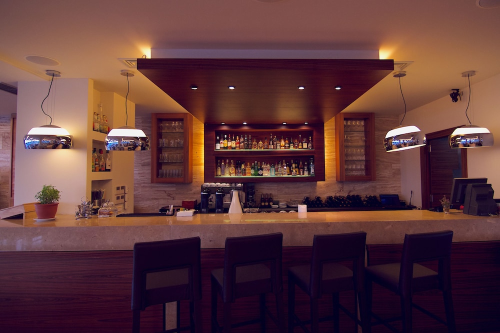 מזון ומשקאות