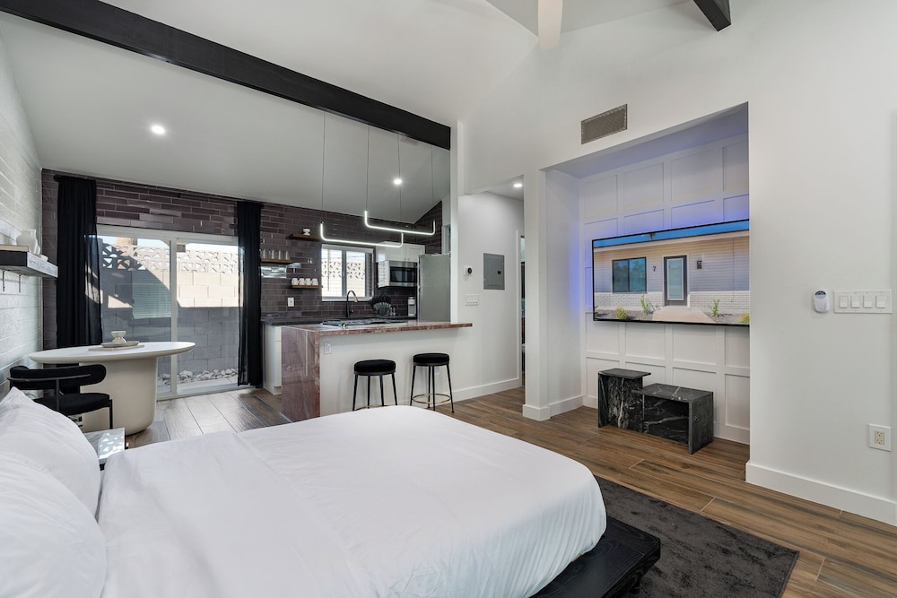 Ash & Ko Boutique Lodging - photo 24