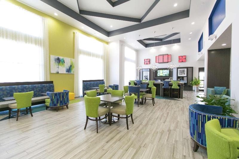 Hampton Inn & Suites Stroud - photo 21