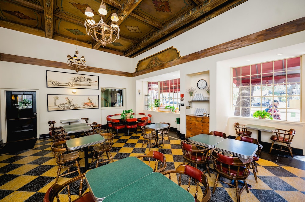 The Pontchartrain Hotel - photo 69