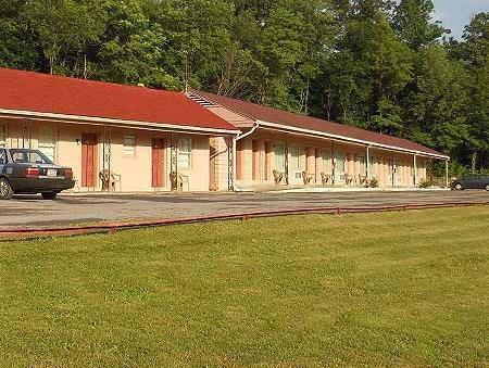Motel 22 Mapleton Depot - photo 4