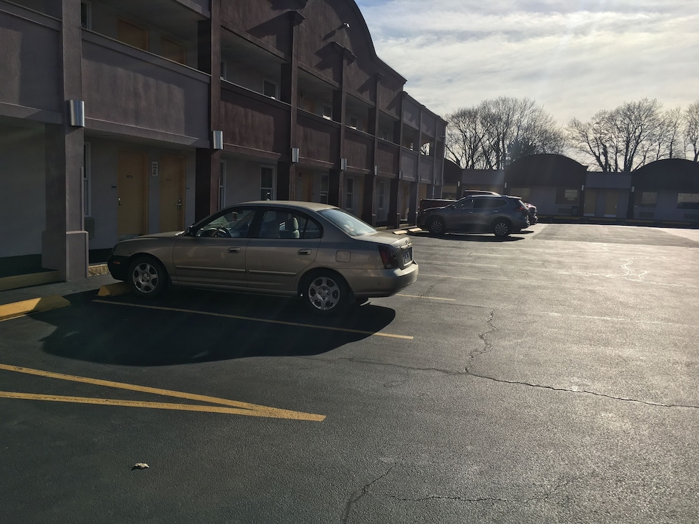 Ramada by Wyndham Rockville Centre - photo 57