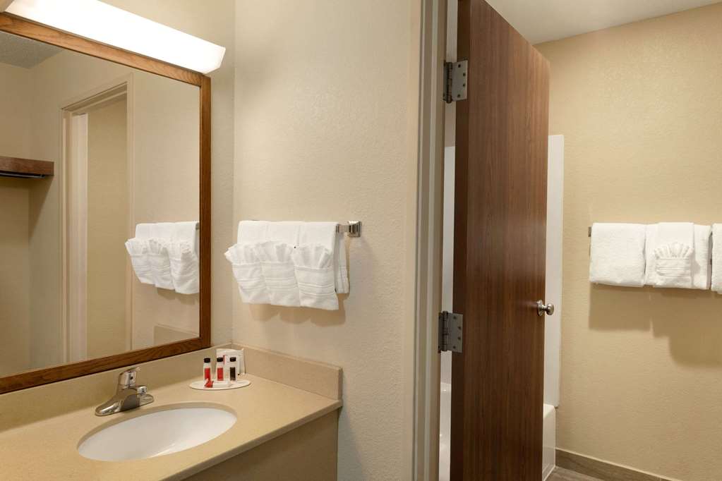 Baymont by Wyndham Salina - photo 13