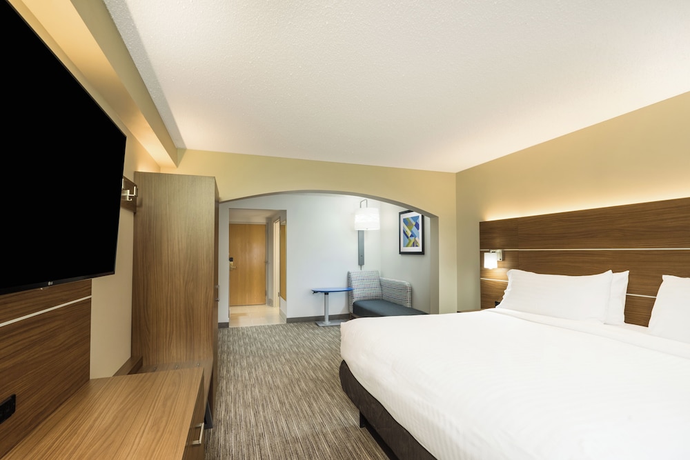 Holiday Inn Express Hotel & Suites Louisville East by IHG - photo 15