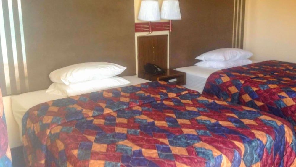 Classic Inn Early - photo 13