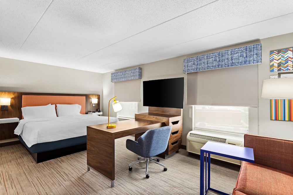 Hampton Inn & Suites Bolingbrook - photo 4