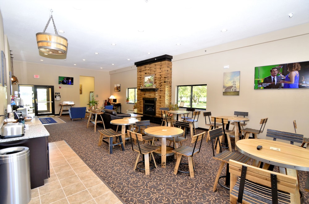 Cobblestone Inn & Suites Manning - photo 91