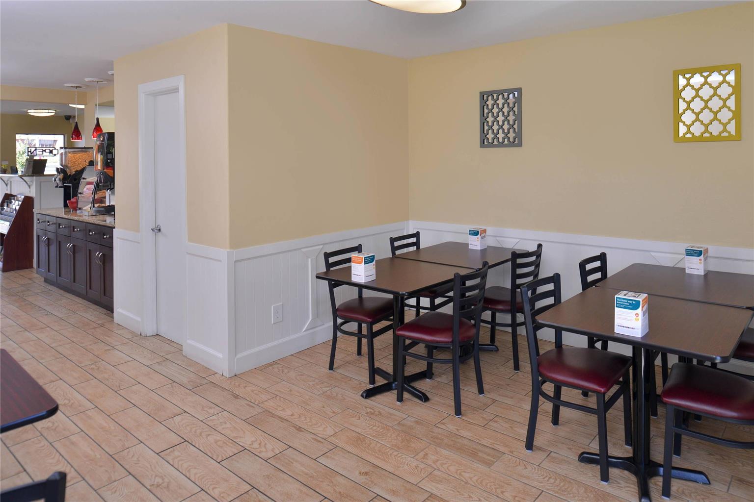 Econo Lodge Kennewick Tri Cities - photo 6