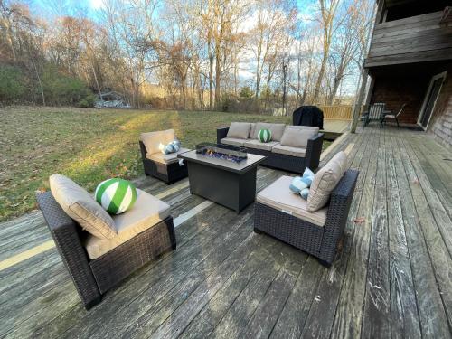 Quiet Cozy Stay Spacious Home Near Beach & Shops — Hamden — photo 2