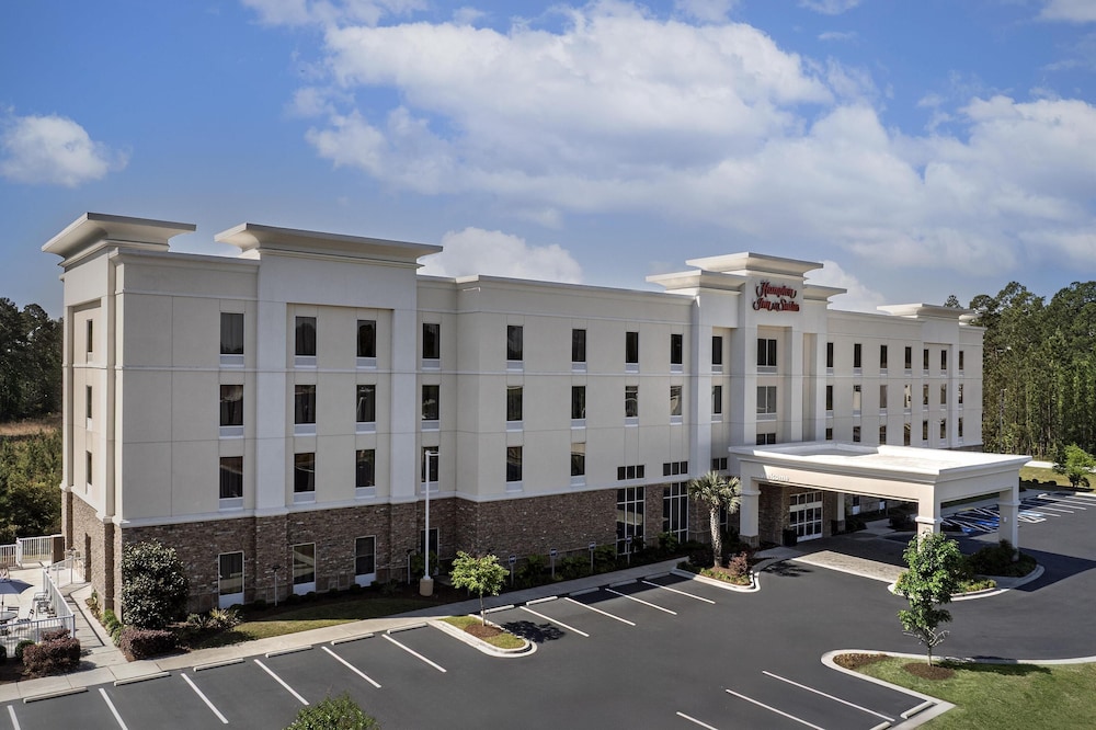 Hampton Inn & Suites Walterboro - photo 51