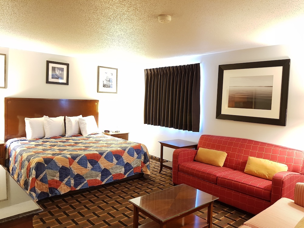 Le Mars Inn & Suites - photo 20