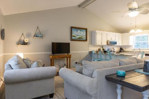 Nanas Nest by Oak Island Accommodations - photo 15