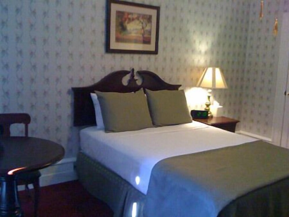 Green Park Inn - photo 8