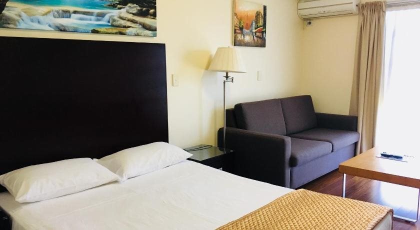 Centenary Motor Inn - last minute hotel in Oxley
