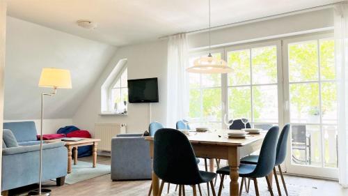 Apartmenthaus am Nordseestrand Whg 9 An der Rennweide 1B 95qm — 4-Star Luxury Hotel in Varel, Germany