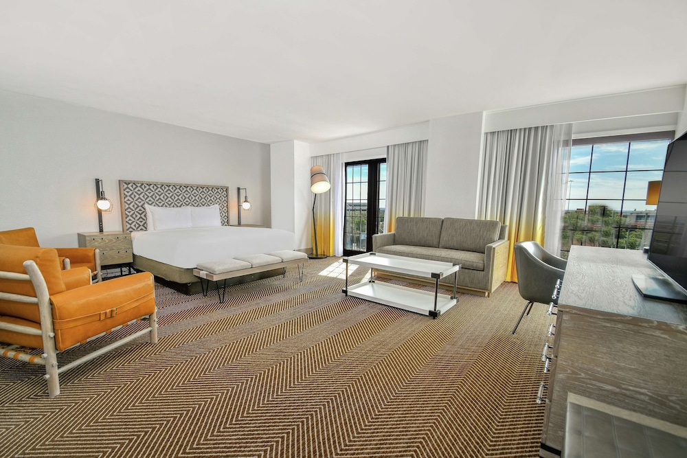 DoubleTree by Hilton Austin - photo 8