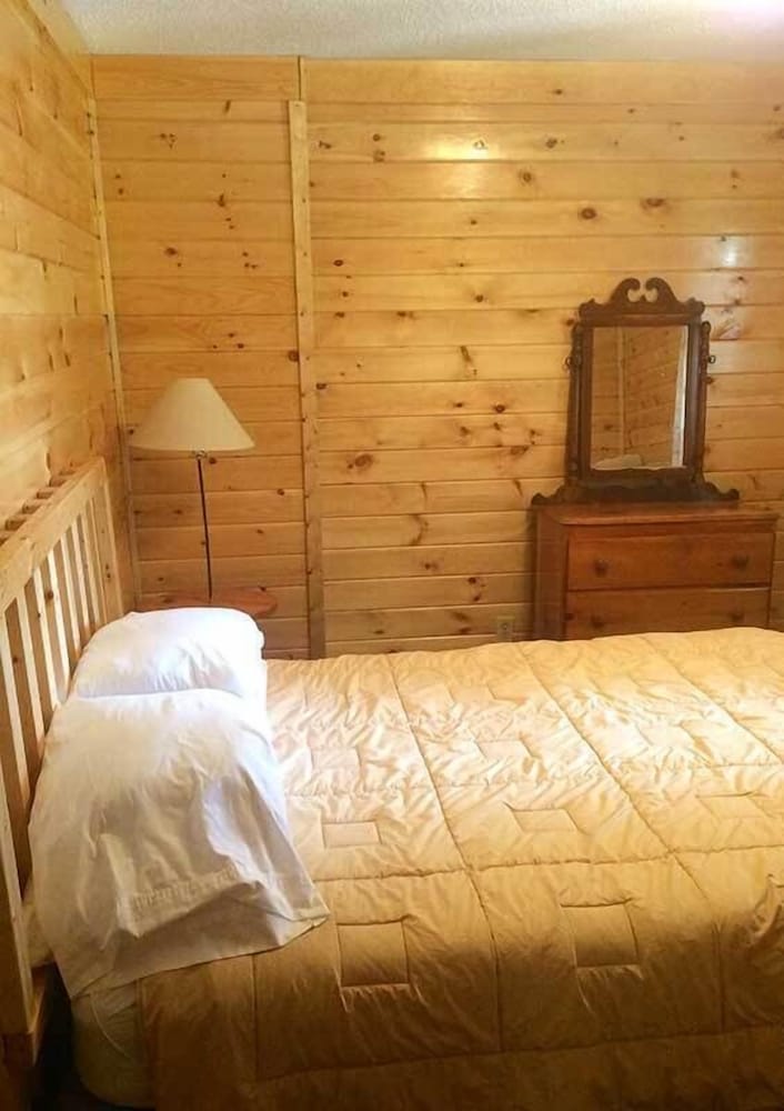 The Elms Waterfront Cottages - photo 16