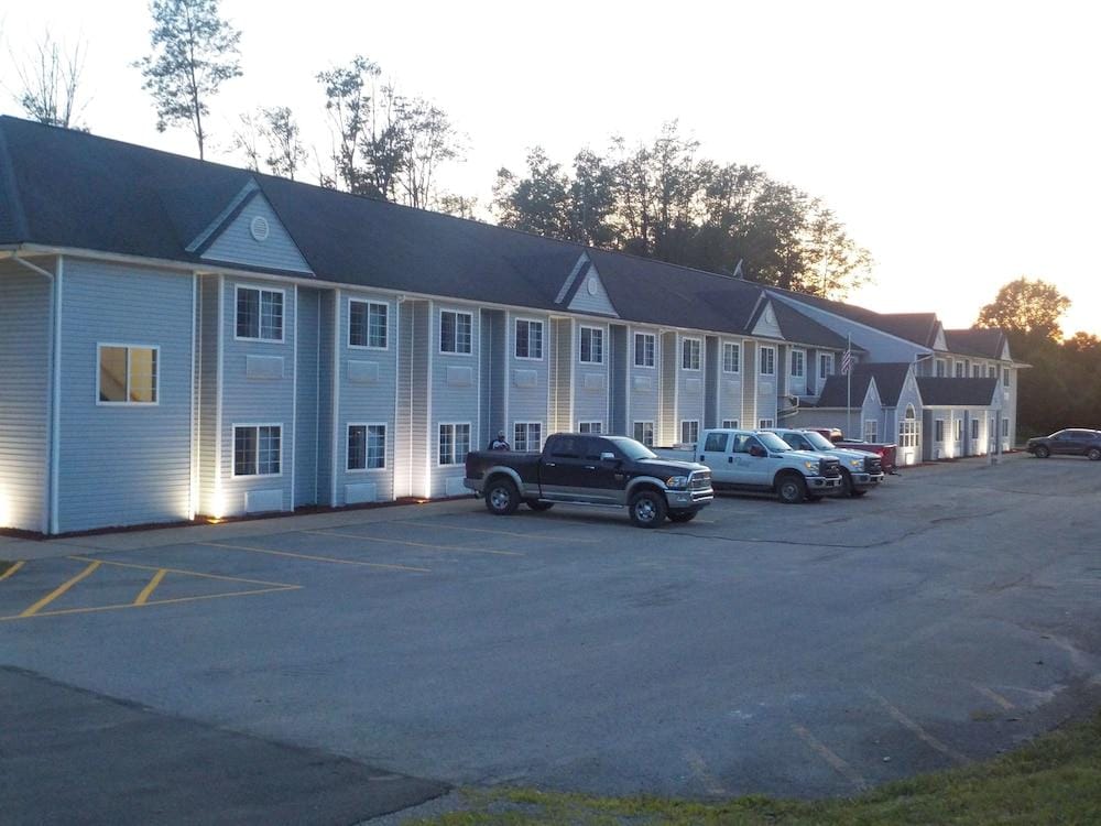 Mj Inn And Suites pet-friendly hotel Marienville